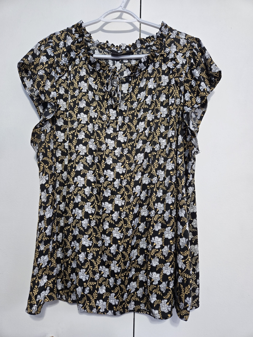 Lane Bryant‎ 22/24 Black Floral Flutter Sleeve Peasant Blouse Plus Size